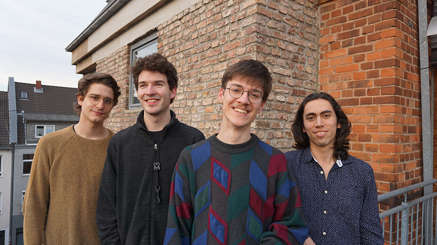 Adrian Gallet, Wanja Rosenthal, Daniel Oetz Salcines, Mathieu Clement, LOFT, L​Ü​FPYR​Ü​N