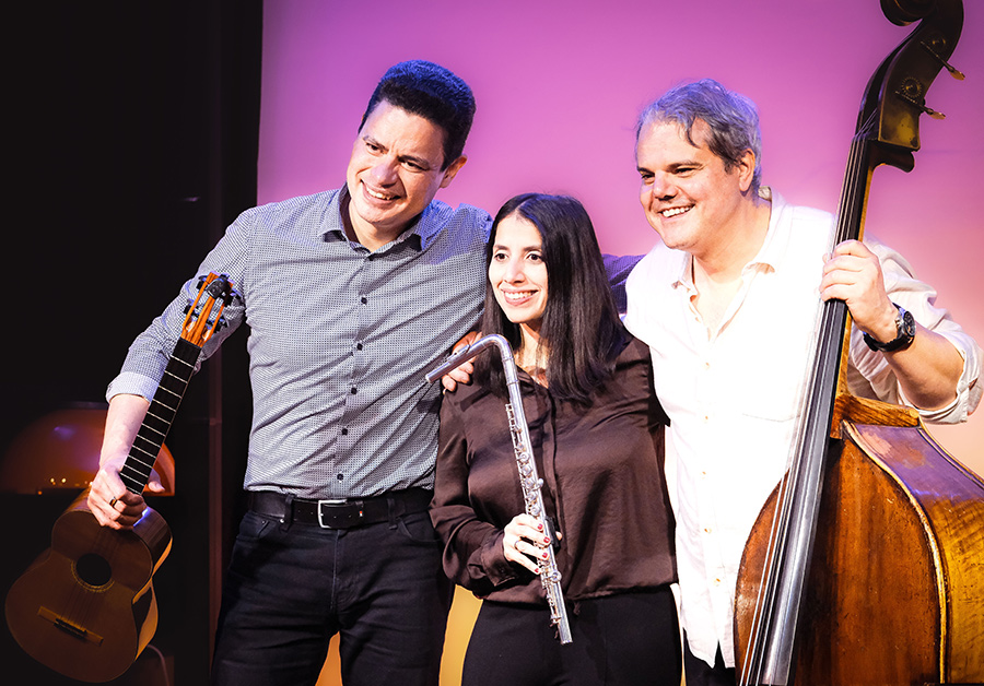 Cruz Marin Rosas, Maria Mendoza Salas, André de Cayre, Así Pela'o, LOFT